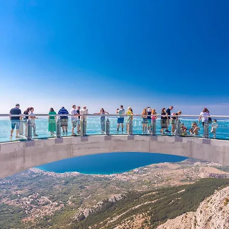 Villa Hillside Gem Heated Pool,hottub,billiard Imotski