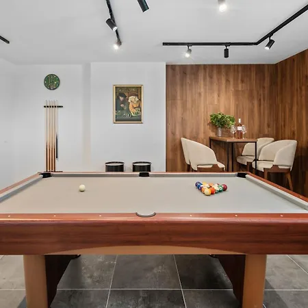 Hillside Gem Heated Pool,hottub,billiard فيلة إيموتسكي