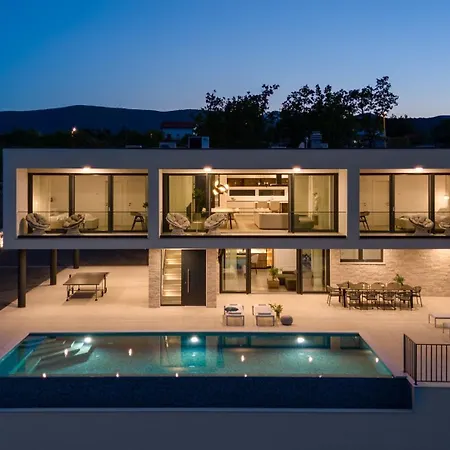 Hillside Gem Heated Pool,hottub,billiard Imotski