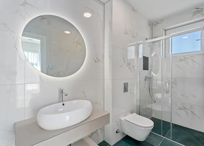 Hillside Gem Heated Pool,hottub,billiard